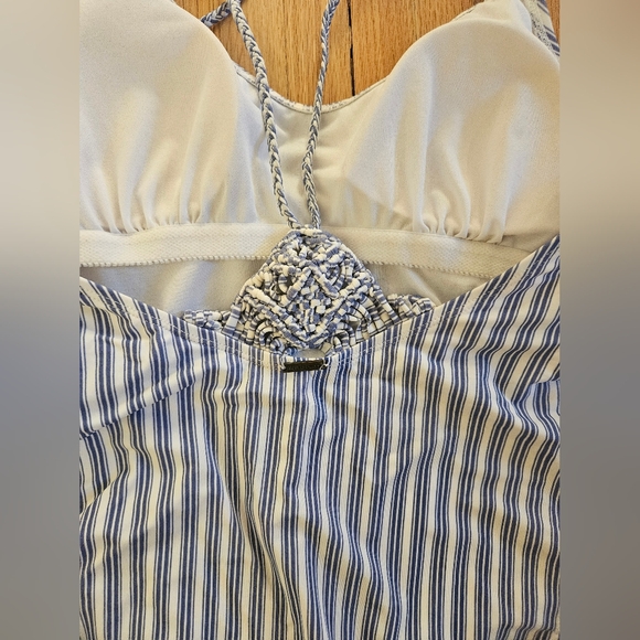 Wallflower Swim One piece - Picture 4 of 5